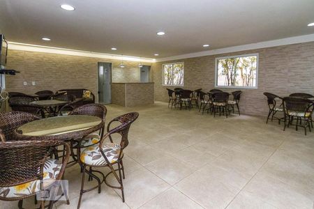 Apartamento à venda com 61m², 3 quartos e 1 vaga Apartamento à venda com 61m², 3 quartos e 1 vagaÁrea comum - Salão de festas