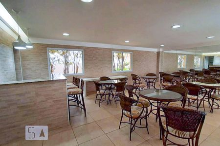 Apartamento à venda com 61m², 3 quartos e 1 vaga Apartamento à venda com 61m², 3 quartos e 1 vagaÁrea comum - Salão de festas