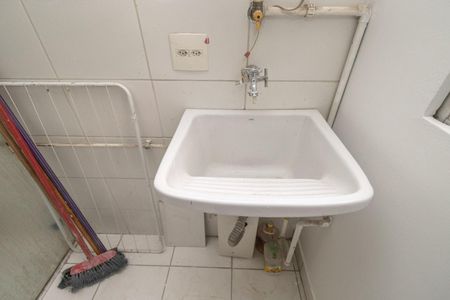 Apartamento à venda com 61m², 3 quartos e 1 vaga Apartamento à venda com 61m², 3 quartos e 1 vagaÁrea de Serviço