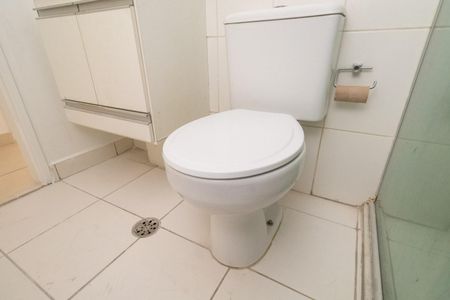 Apartamento à venda com 61m², 3 quartos e 1 vaga Apartamento à venda com 61m², 3 quartos e 1 vagaBanheiro Social