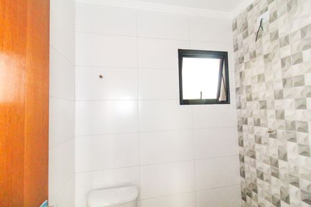 Apartamento à venda com 46m², 2 quartos e 1 vaga Apartamento à venda com 46m², 2 quartos e 1 vagaBanheiro