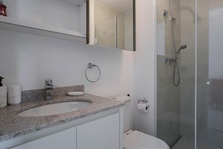Banheiro de apartamento à venda com 1 quarto, 24m² em Indianópolis, São Paulo