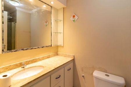 Banheiro de apartamento à venda com 2 quartos, 50m² em Jardim Anhanguera, São Paulo