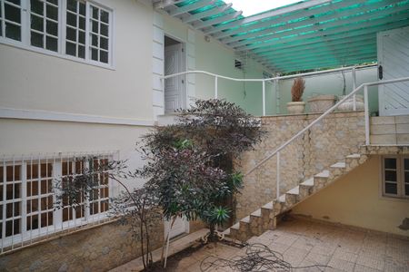 Casa para alugar com 230m², 3 quartos e 2 vagas Casa para alugar com 230m², 3 quartos e 2 vagasÁrea externa