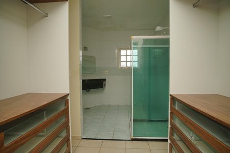 Casa para alugar com 230m², 3 quartos e 2 vagas Casa para alugar com 230m², 3 quartos e 2 vagasCloset do quarto 3
