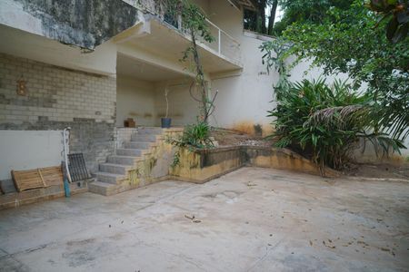 Casa para alugar com 230m², 3 quartos e 2 vagas Casa para alugar com 230m², 3 quartos e 2 vagasQuintal