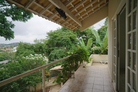 Casa para alugar com 230m², 3 quartos e 2 vagas Casa para alugar com 230m², 3 quartos e 2 vagasVaranda