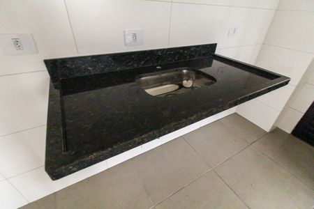 Apartamento à venda com 46m², 2 quartos e 1 vaga Apartamento à venda com 46m², 2 quartos e 1 vagaSala/Cozinha