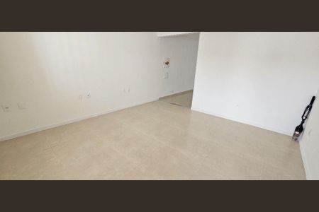 Casa à venda com 2 quartos, 93m² em Piratininga, Niterói