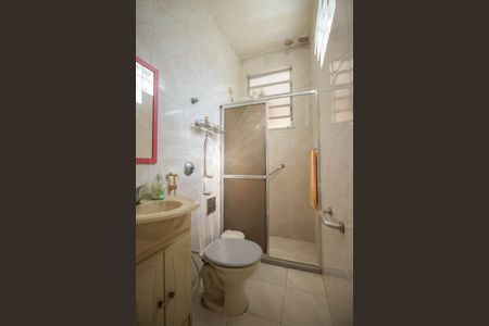 Casa para alugar com 150m², 3 quartos e 4 vagas Casa para alugar com 150m², 3 quartos e 4 vagasBanheiro da Suíte 1