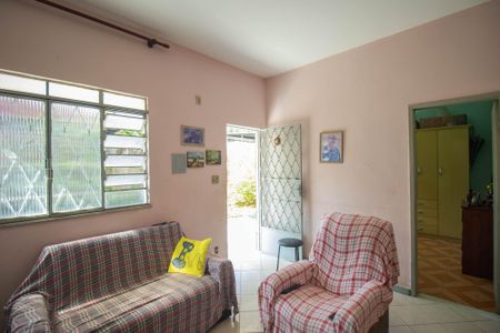Casa para alugar com 150m², 3 quartos e 4 vagas Casa para alugar com 150m², 3 quartos e 4 vagasSala