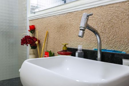 Apartamento à venda com 52m², 2 quartos e 1 vaga Apartamento à venda com 52m², 2 quartos e 1 vagaBanheiro