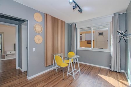 Sala de apartamento para alugar com 1 quarto, 51m² em Jardim do Salso, Porto Alegre