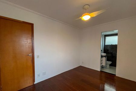 Apartamento à venda com 127m², 3 quartos e 1 vaga Apartamento à venda com 127m², 3 quartos e 1 vagaSuite
