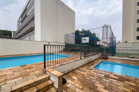 Apartamento à venda com 127m², 3 quartos e 1 vaga Apartamento à venda com 127m², 3 quartos e 1 vagaPiscina