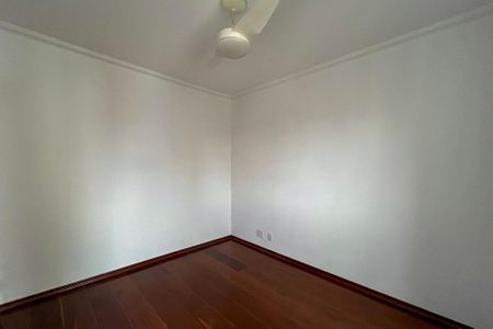 Apartamento à venda com 127m², 3 quartos e 1 vaga Apartamento à venda com 127m², 3 quartos e 1 vagaQuarto 2