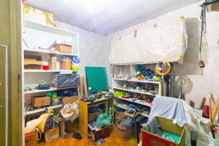 Casa à venda com 150m², 2 quartos e 2 vagasQuarto de Serviço