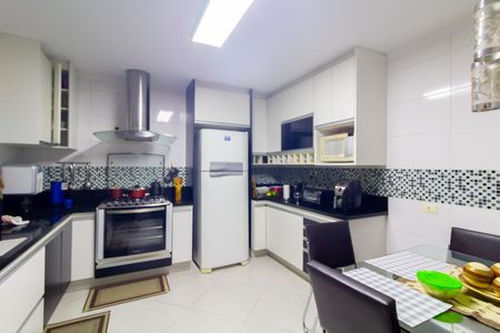 Casa à venda com 150m², 2 quartos e 2 vagasCozinha
