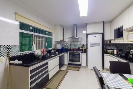 Casa à venda com 150m², 2 quartos e 2 vagasCozinha