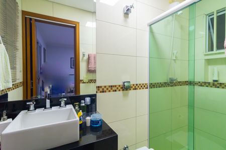 Casa à venda com 150m², 2 quartos e 2 vagasBanheiro da Suíte