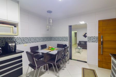 Casa à venda com 150m², 2 quartos e 2 vagasCozinha