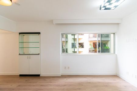 Sala de apartamento para alugar com 2 quartos, 68m² em Liberdade, São Paulo