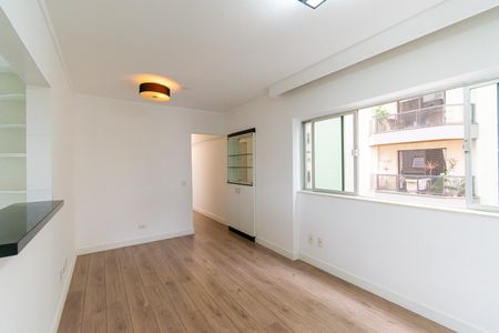 Sala de apartamento para alugar com 2 quartos, 68m² em Liberdade, São Paulo