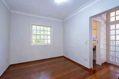 Quarto de casa de condomínio para alugar com 3 quartos, 1437m² em Pousada dos Bandeirantes, Carapicuíba