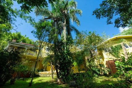Casa de condomínio para alugar com 1437m², 3 quartos e 4 vagasÁrea Externa