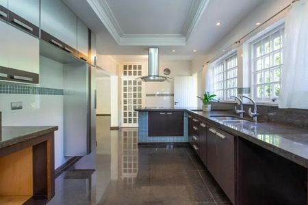 Casa de condomínio para alugar com 1437m², 3 quartos e 4 vagasCozinha