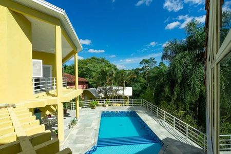 Piscina de casa de condomínio para alugar com 3 quartos, 1437m² em Pousada dos Bandeirantes, Carapicuíba