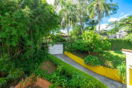 Casa de condomínio para alugar com 1437m², 3 quartos e 4 vagasÁrea Externa