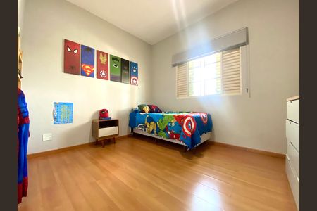 Casa à venda com 500m², 3 quartos e 5 vagas Casa à venda com 500m², 3 quartos e 5 vagasQuarto 2