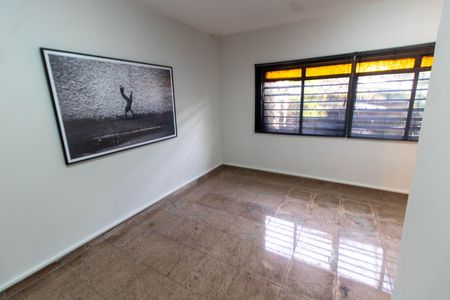 SALA de casa para alugar com 7 quartos, 180m² em Jardim Chapadão, Campinas