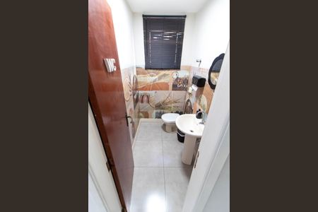 Casa para alugar com 380m², 8 quartos e 2 vagas Casa para alugar com 380m², 8 quartos e 2 vagasBANHEIRO 3