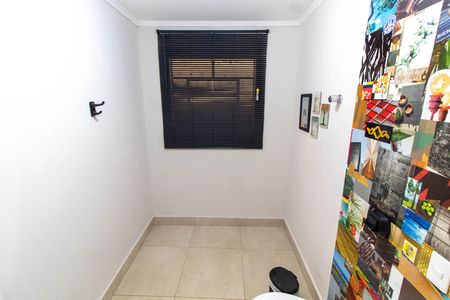 Casa para alugar com 380m², 8 quartos e 2 vagas Casa para alugar com 380m², 8 quartos e 2 vagasBANHEIRO 1