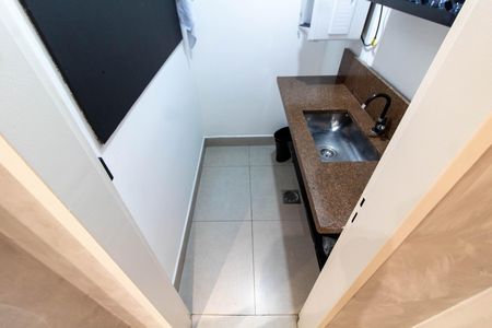 Casa para alugar com 380m², 8 quartos e 2 vagas Casa para alugar com 380m², 8 quartos e 2 vagasCOZINHA