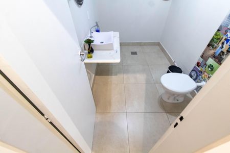 Casa para alugar com 380m², 8 quartos e 2 vagas Casa para alugar com 380m², 8 quartos e 2 vagasBANHEIRO 2