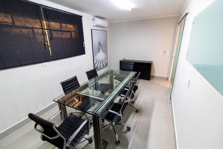 Casa para alugar com 380m², 8 quartos e 2 vagas Casa para alugar com 380m², 8 quartos e 2 vagasQUARTO 2