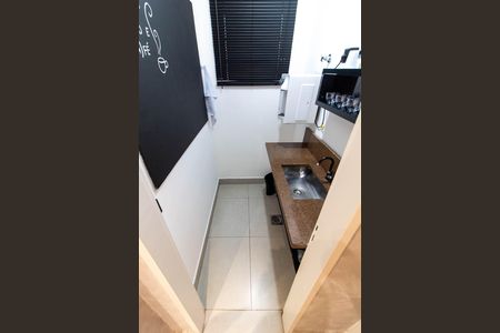 Casa para alugar com 380m², 8 quartos e 2 vagas Casa para alugar com 380m², 8 quartos e 2 vagasCOZINHA