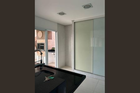 Cozinha de casa de condomínio para alugar com 3 quartos, 275m² em Terras do Madeira, Carapicuíba