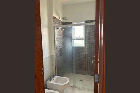 Casa de condomínio para alugar com 275m², 3 quartos e 5 vagas Casa de condomínio para alugar com 275m², 3 quartos e 5 vagasBanheiro