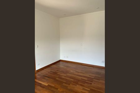 Quarto de casa de condomínio para alugar com 3 quartos, 275m² em Terras do Madeira, Carapicuíba