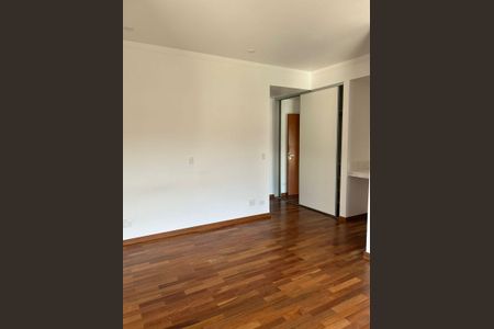 Casa de condomínio para alugar com 275m², 3 quartos e 5 vagas Casa de condomínio para alugar com 275m², 3 quartos e 5 vagasQuarto
