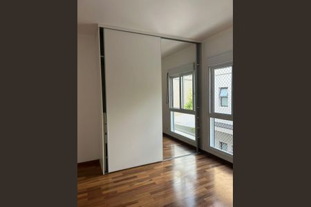 Casa de condomínio para alugar com 275m², 3 quartos e 5 vagas Casa de condomínio para alugar com 275m², 3 quartos e 5 vagasQuarto