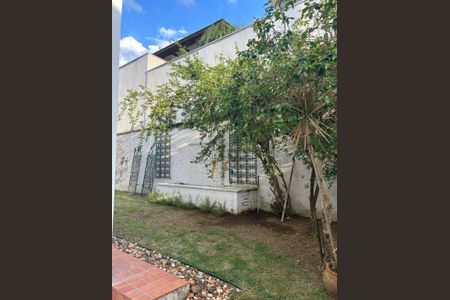 Casa de condomínio para alugar com 275m², 3 quartos e 5 vagas Casa de condomínio para alugar com 275m², 3 quartos e 5 vagasÁrea externa