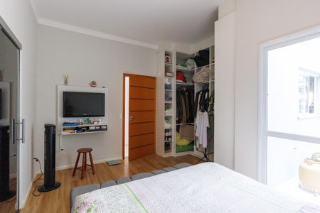Casa para alugar com 300m², 4 quartos e 4 vagas