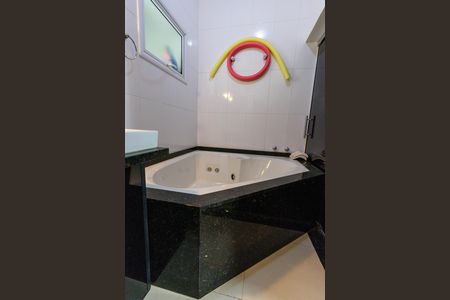 Casa para alugar com 300m², 4 quartos e 4 vagas