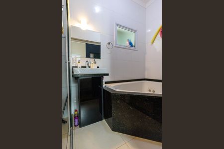 Casa para alugar com 300m², 4 quartos e 4 vagas