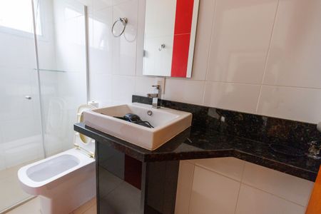 Casa para alugar com 300m², 4 quartos e 4 vagas
